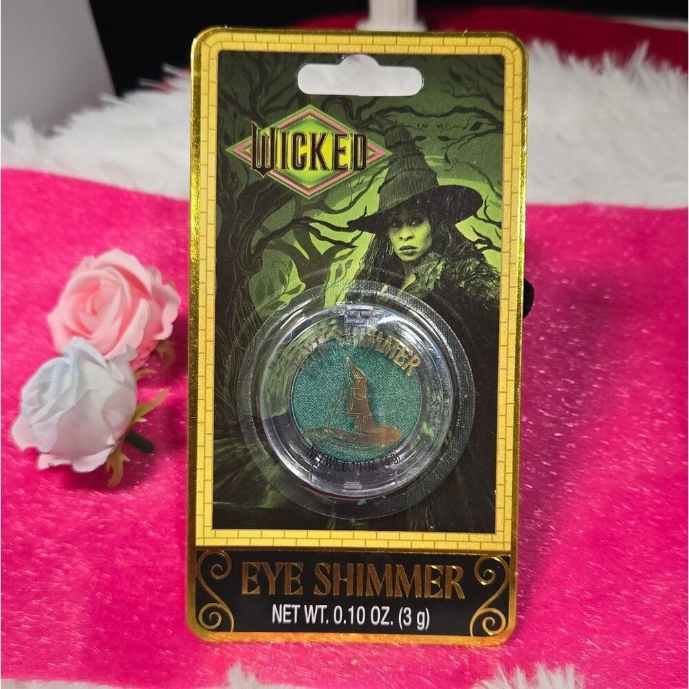 Wicked Elphaba Emerald Green Eye Shimmer Powder Universal Studios Movie Makeup